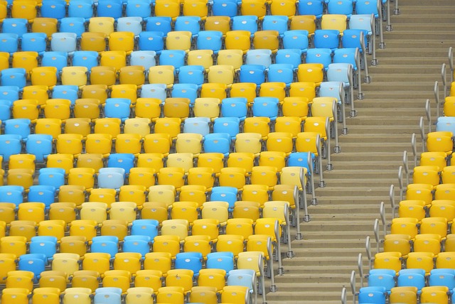 据了些许主 据了些许主