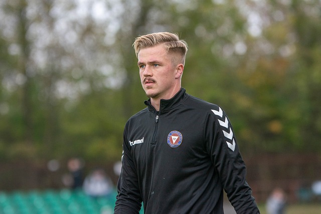 功绝不是偶 功绝不是偶